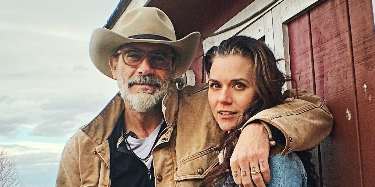 Jeffrey Dean Morgan supports wife Hilarie Burton after she called