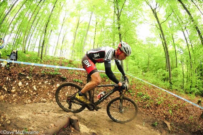 Maxime Marotte (BH-SR Suntour-KMC) descending from the top of the course
