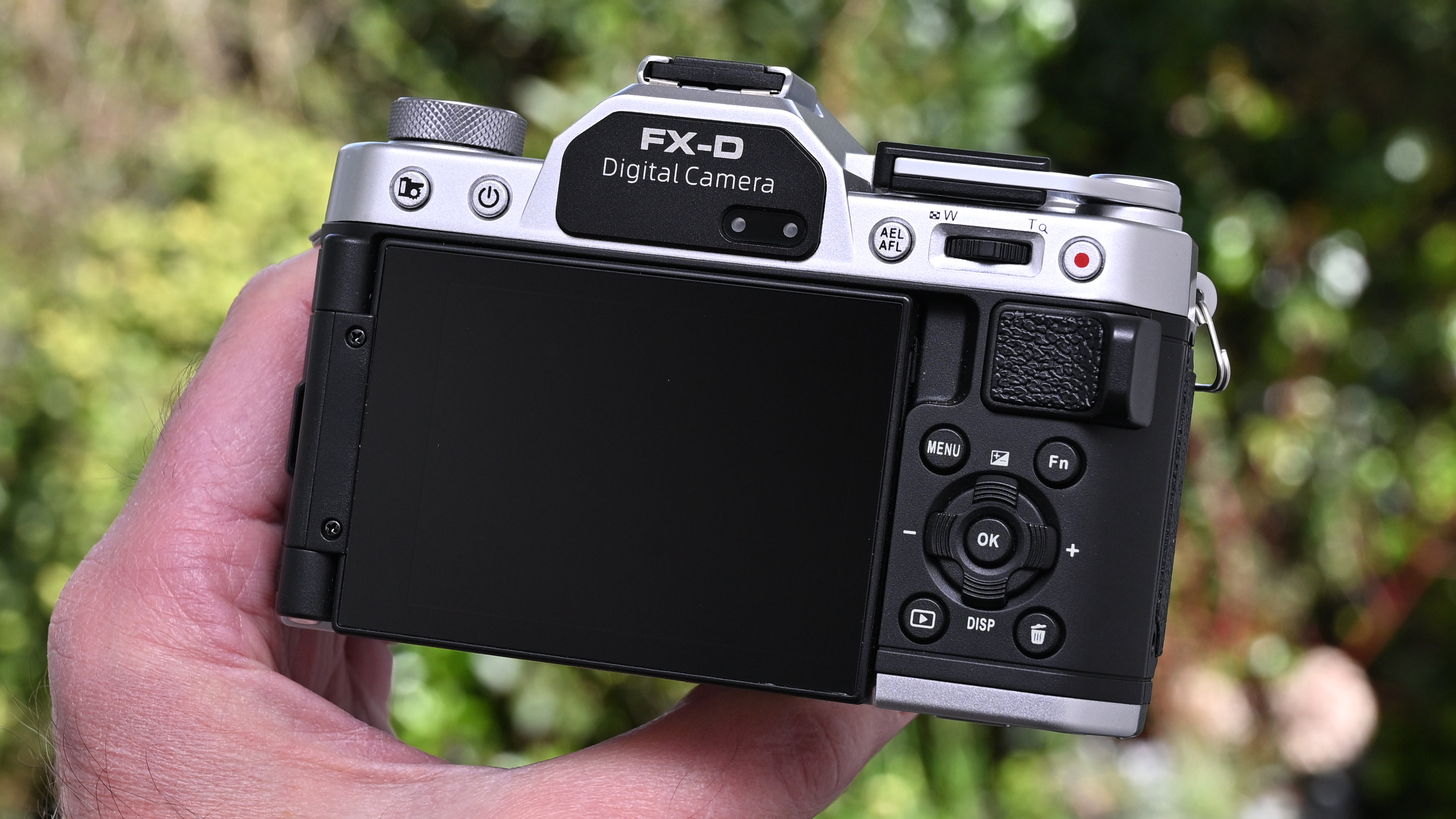 Yashica FX-D 100 product shot