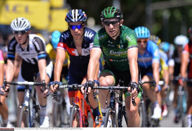 Cyril Gautier (Europcar) leads the bunch over the line