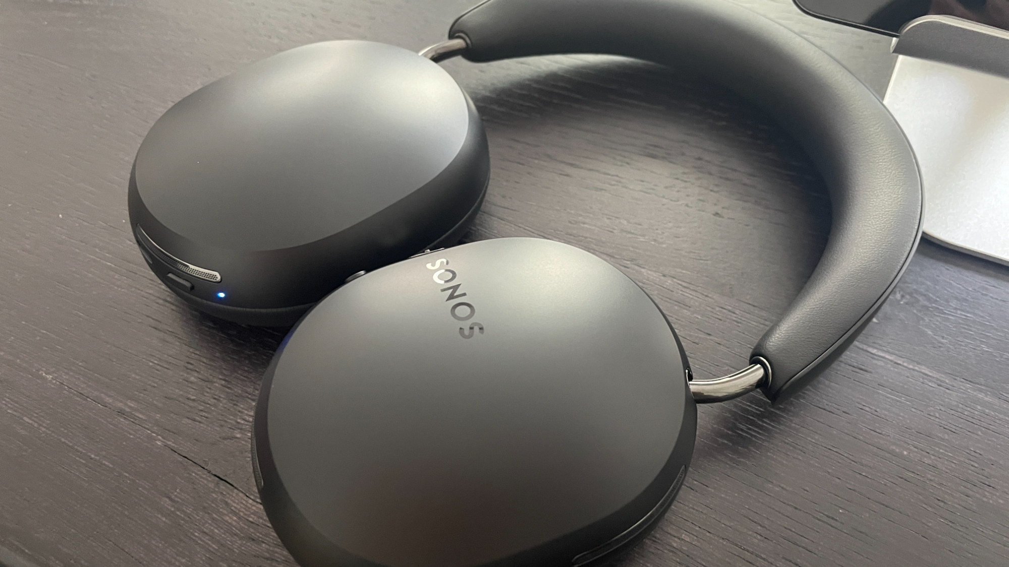 Sonos Ace против наушников Bose QuietComfort Ultra: как их сравнить?