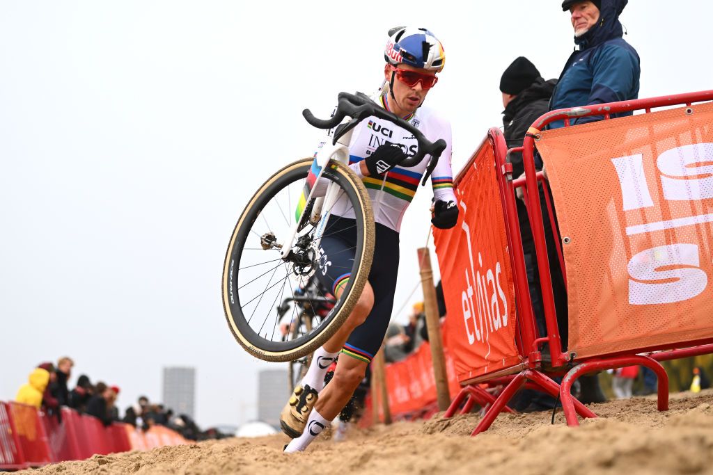 ANTWERPEN BELGIUM DECEMBER 04 Thomas Pidcock of The United Kingdom and Team INEOS Grenadiers competes during the 16th UCI Cyclocross World Cup Antwerpen 2022 Mens Elite CXWorldCup on December 04 2022 in Antwerpen Belgium Photo by Luc ClaessenGetty Images