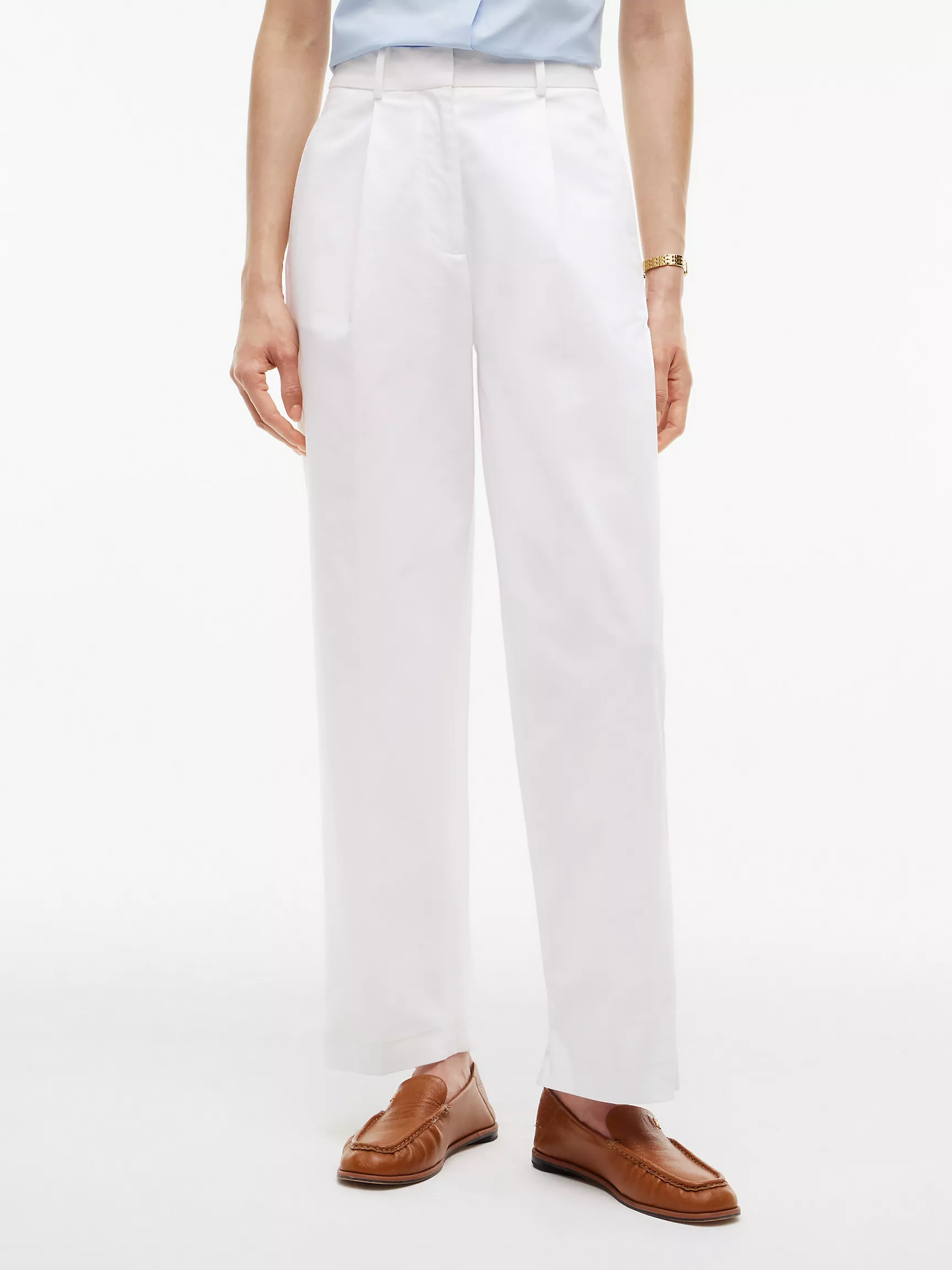 Tommy Hilfiger, Pleated Twill Barrel Chino