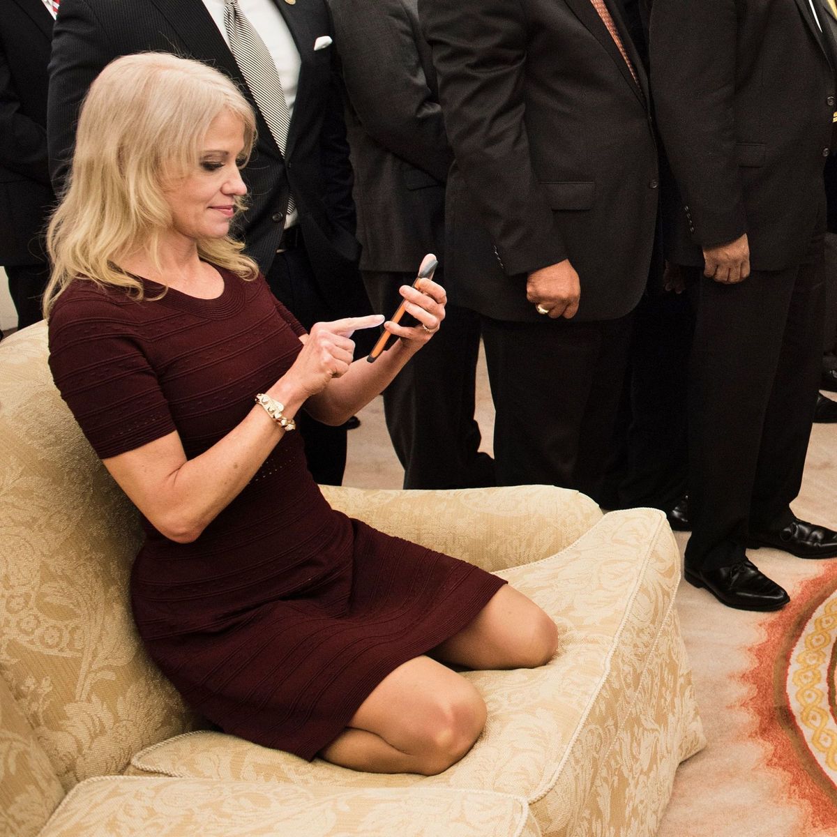 Kellyanne Conway Kneeling On Couch At Oval Office Sparks Outrage On Social Media Marie Claire