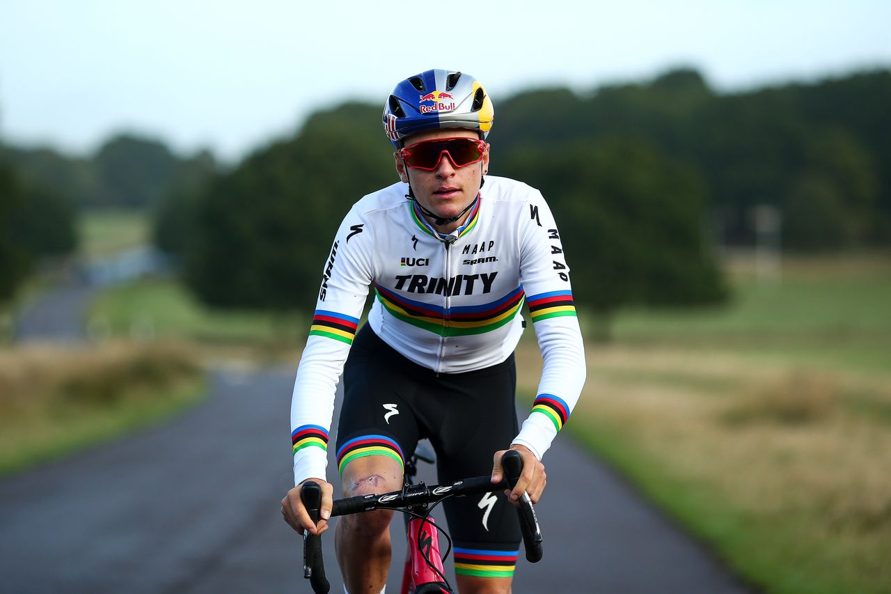 Thomas Pidcock (Trinity Racing) in the U23 world cyclo-cross champion's bands