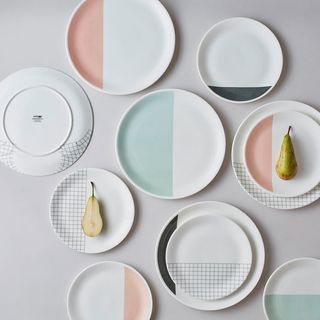 grid tableware with lollipop design and white background