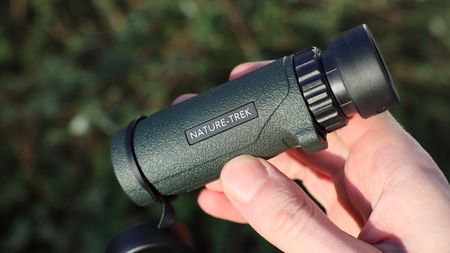 hawke nature trek 8x25 monocular hands on