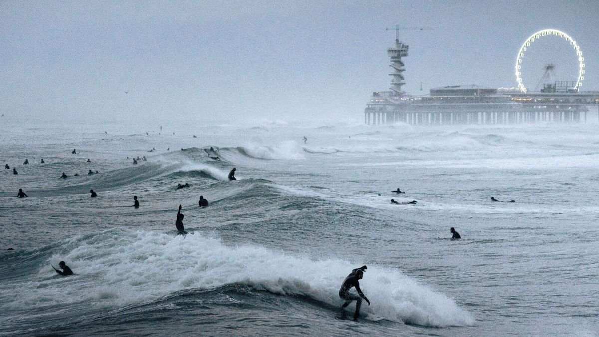 Stunning North Sea surf photo wins Sony World Photo Awards’ Motion category