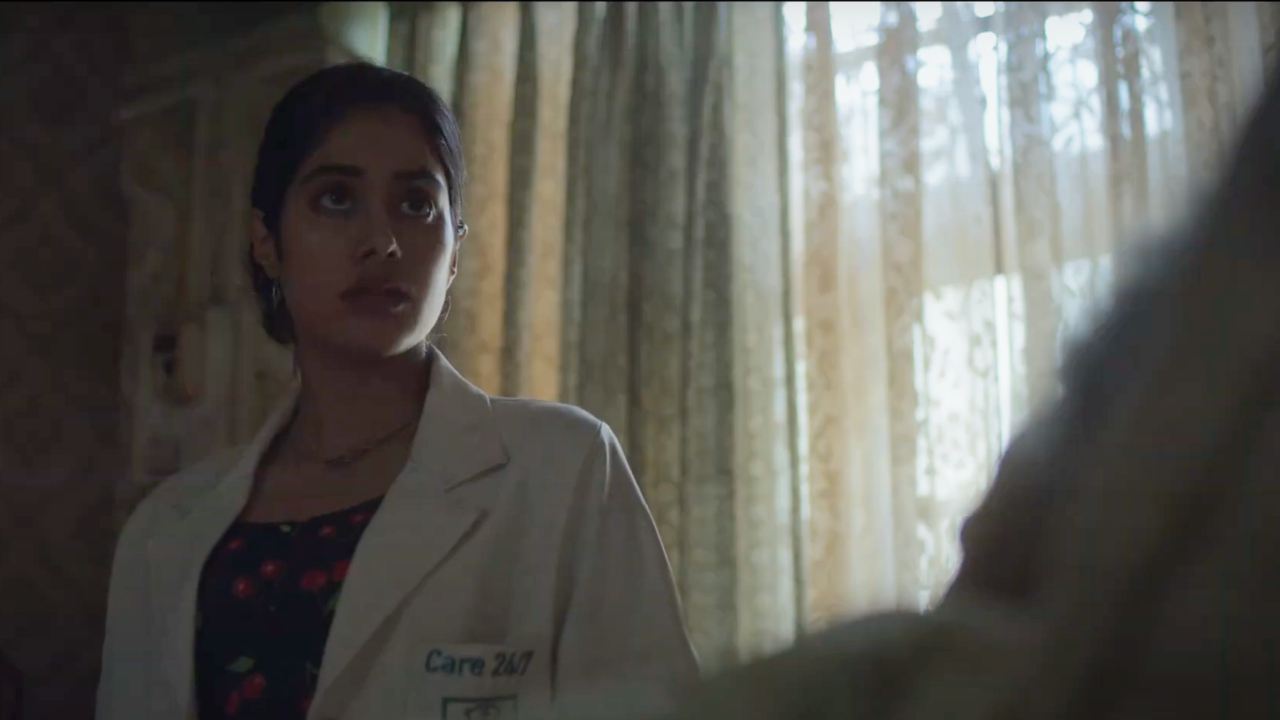 Janhvi Kapoor as a nurse looking spooked in Ghost Stories