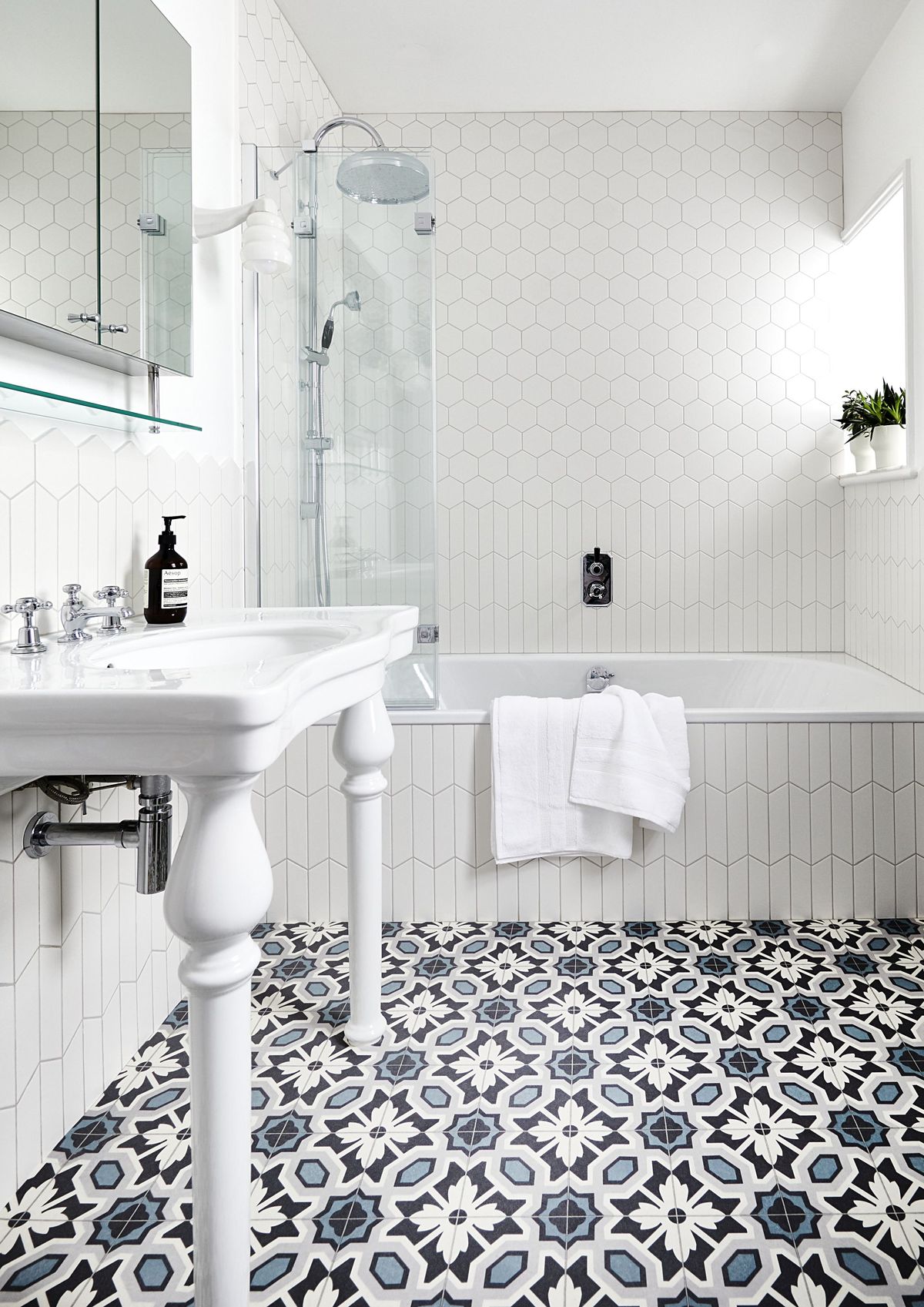 Bathroom Flooring Ideas: 10 Practical And Stylish Designs 