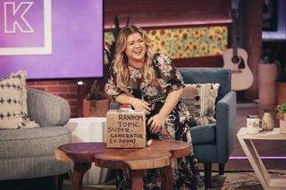 NBCU's 'The Kelly Clarkson Show' climbed to a new season high in the week ended Dec. 20.