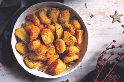 Crispy rosemary and garlic potatoes