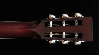 Santa Cruz Guitar Company's Happy Traum Signature Model HT/13