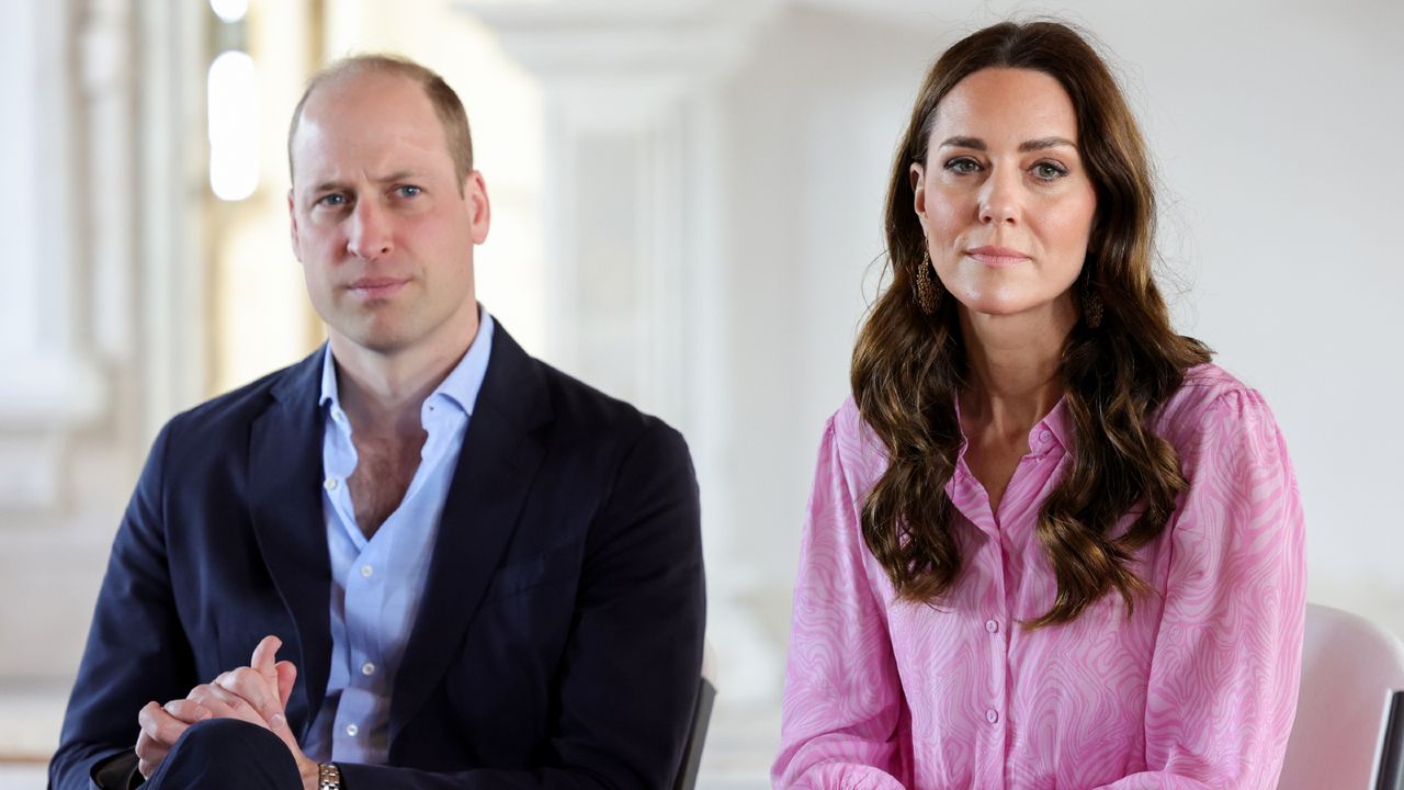 Kate Middleton Prince William statement for Dame Deborah - Prince William, Duke of Cambridge and Catherine, Duchess of Cambridge during a visit to Daystar Evangelical Church on March 26, 2022 in Great Abaco, Bahamas.