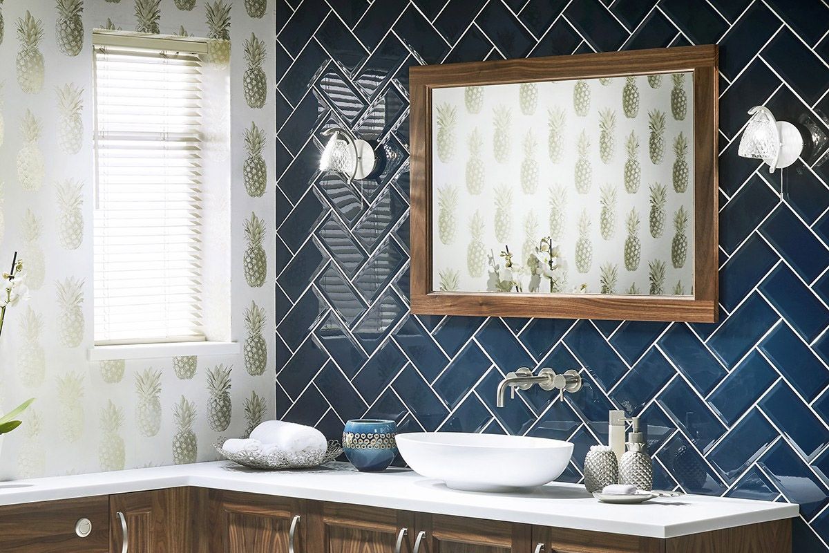 Crown tiles metro in Atlantis Blue