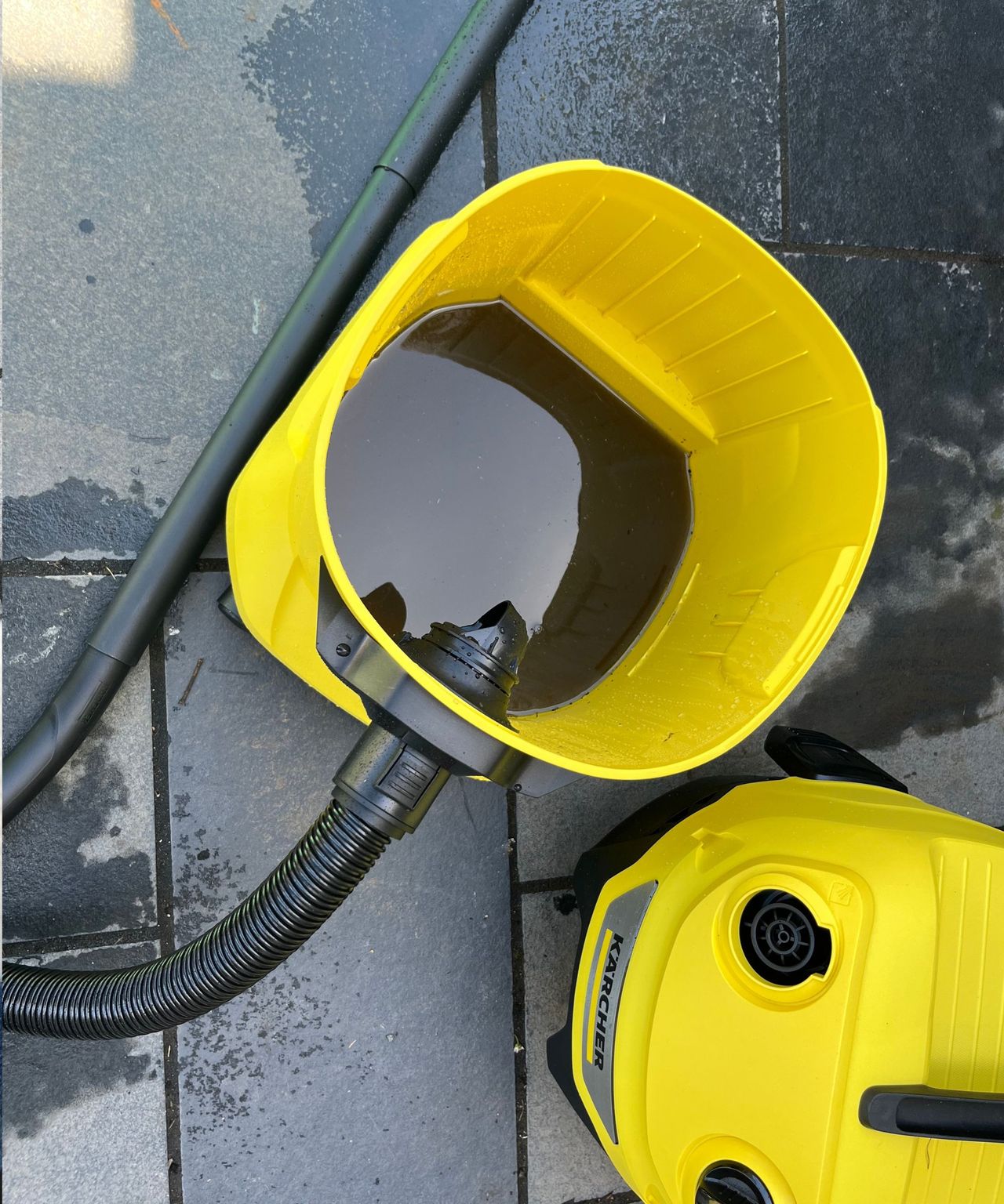 Karcher WD4 container with dirty water