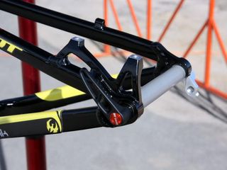 The Pivot Cycles M4X uses post mount rear brake tabs.