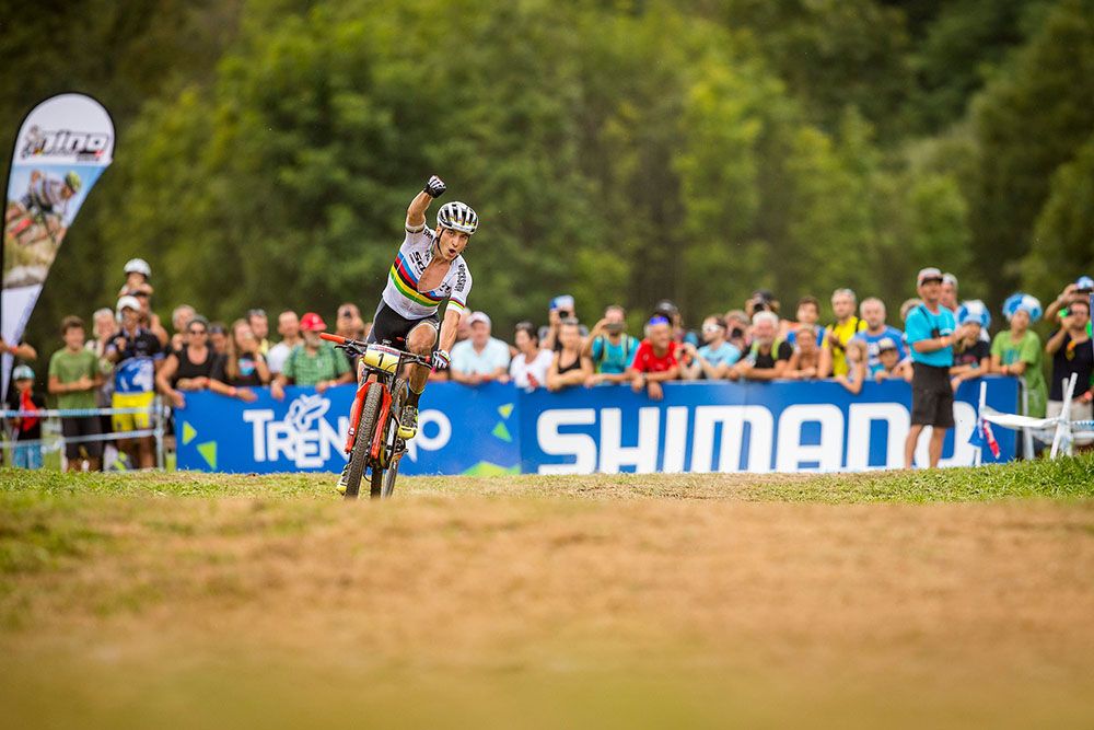 Nino Schurter (Sui) Scott-SRAM MTB Racing Team takes his sixth win of the season, a record sweep