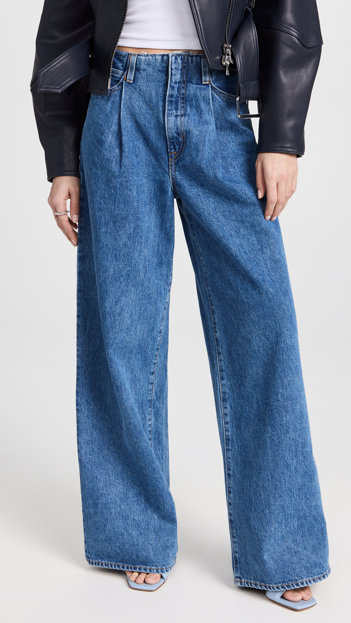Taylor Wide Pleated Jeans