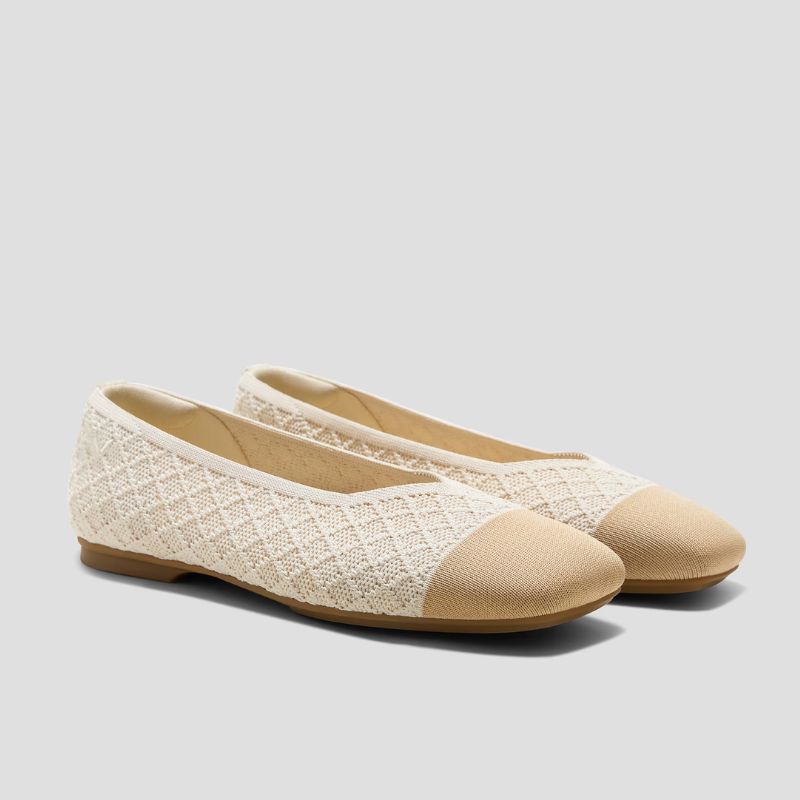 Image of cream pumps