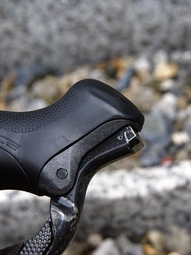 &hellip;although the Di2 version looks far cleaner when the reach is shortened; there's no unsightly gap as on 7900.
