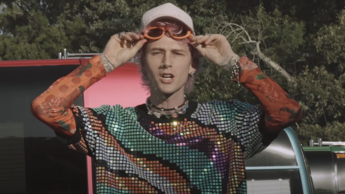 Machine Gun Kelly&#039;s 9 lives music video.