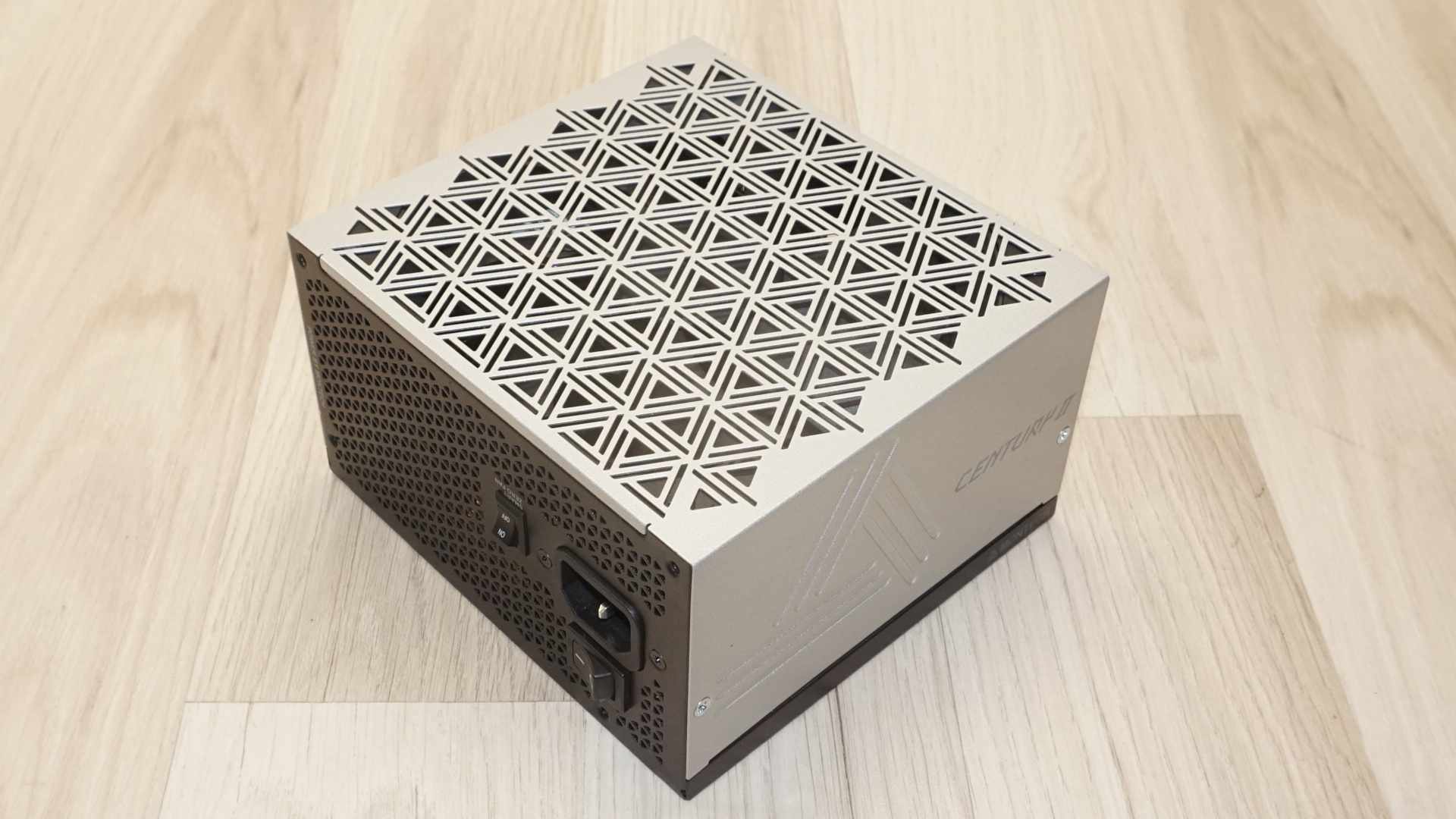 Montech Century II Gold 1050W ATX 3.1