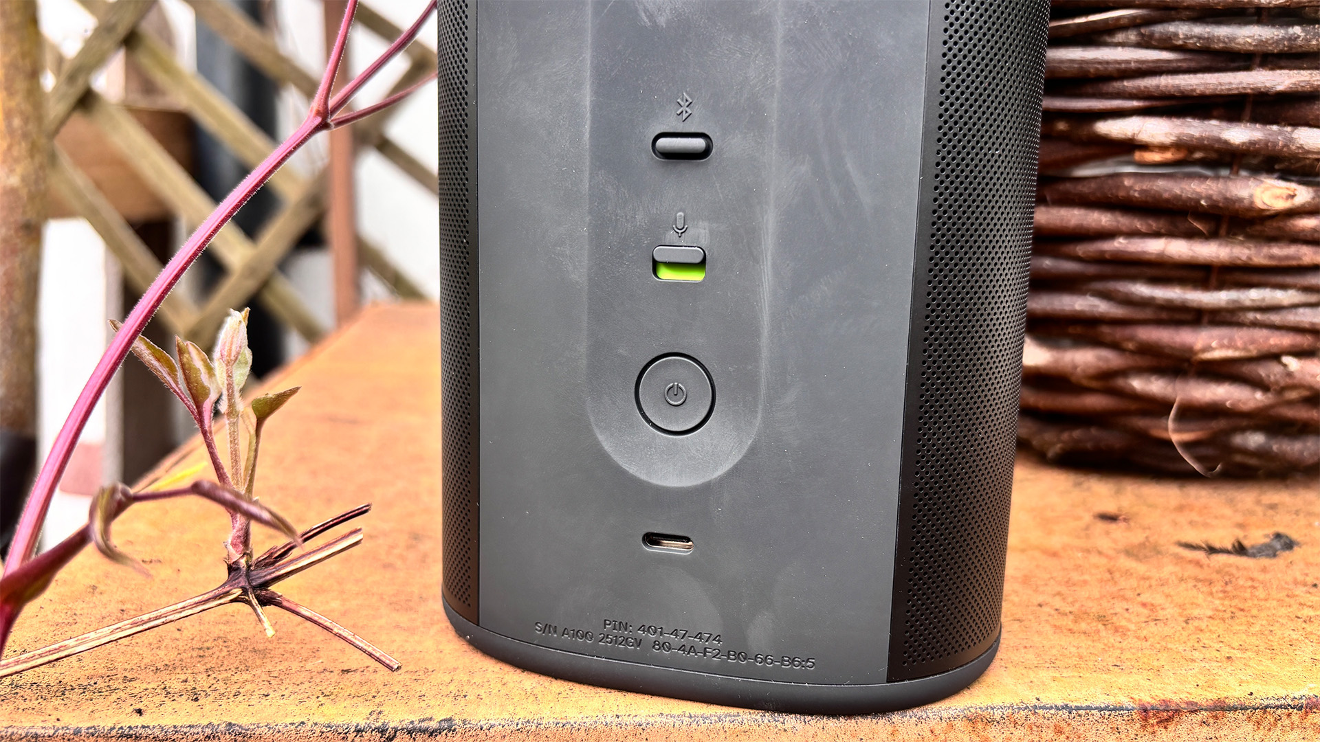 Sonos Play wireless speaker rear of device showing power button and connections