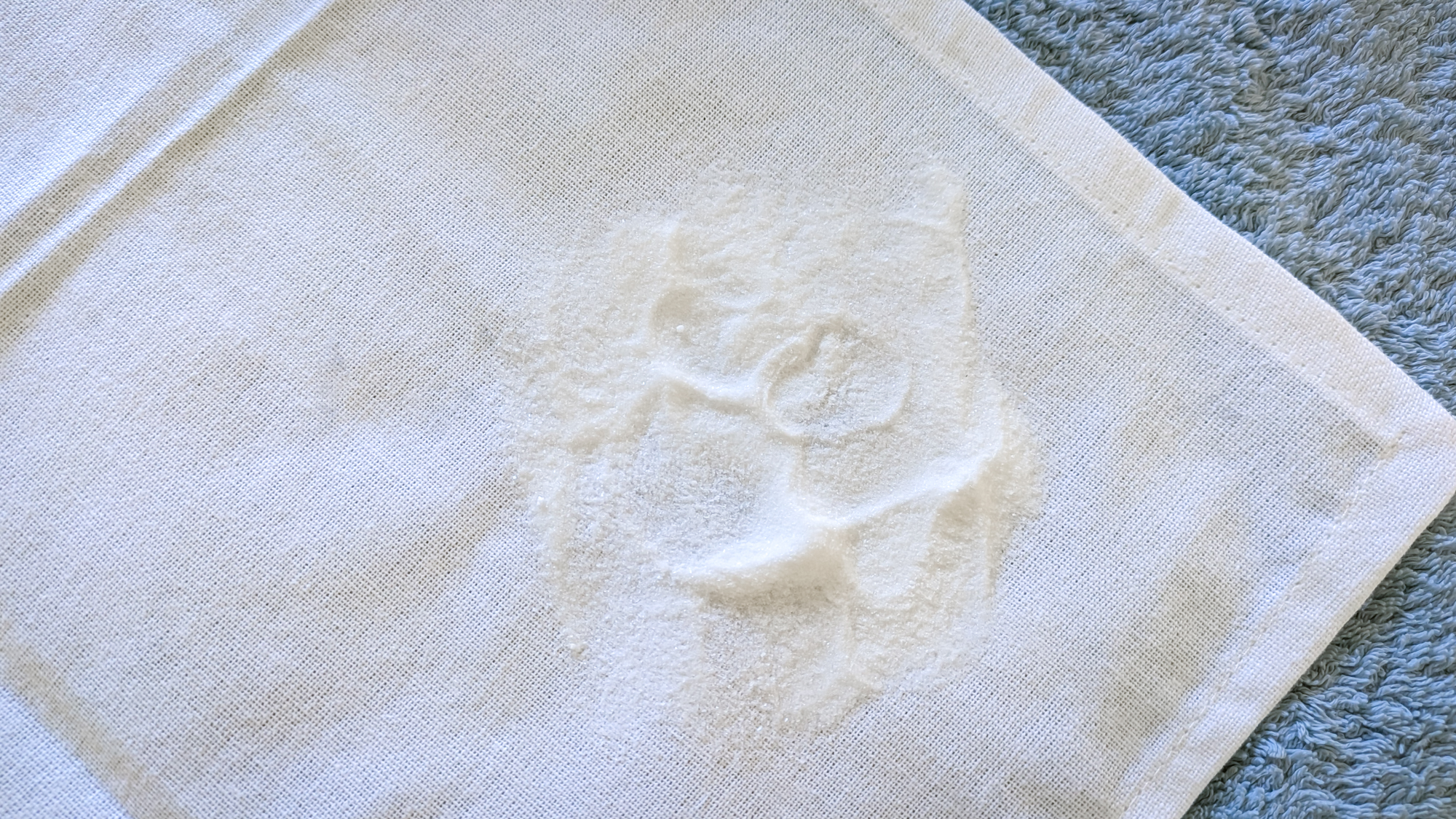 How to remove grease stains from clothing