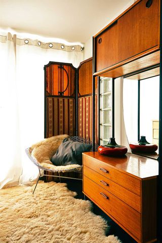 Duplex apartment mid-century dresser