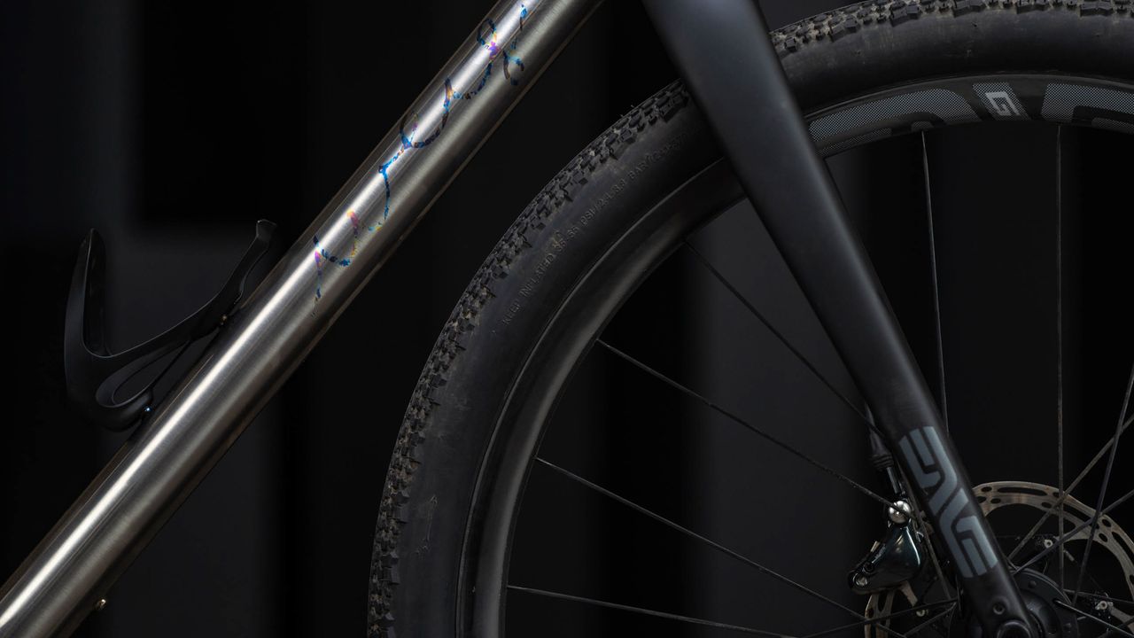 Enve Builders Roundup 2022 - Weis Hammer Gravel Ti