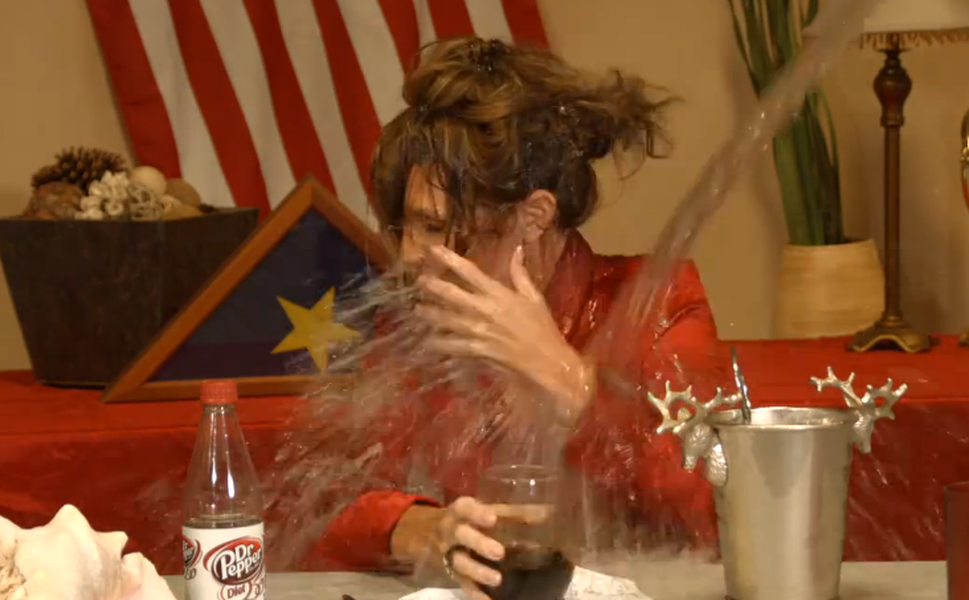 Sarah Palin does the ice bucket challenge even though she&amp;#039;s &amp;#039;too old for this&amp;#039;