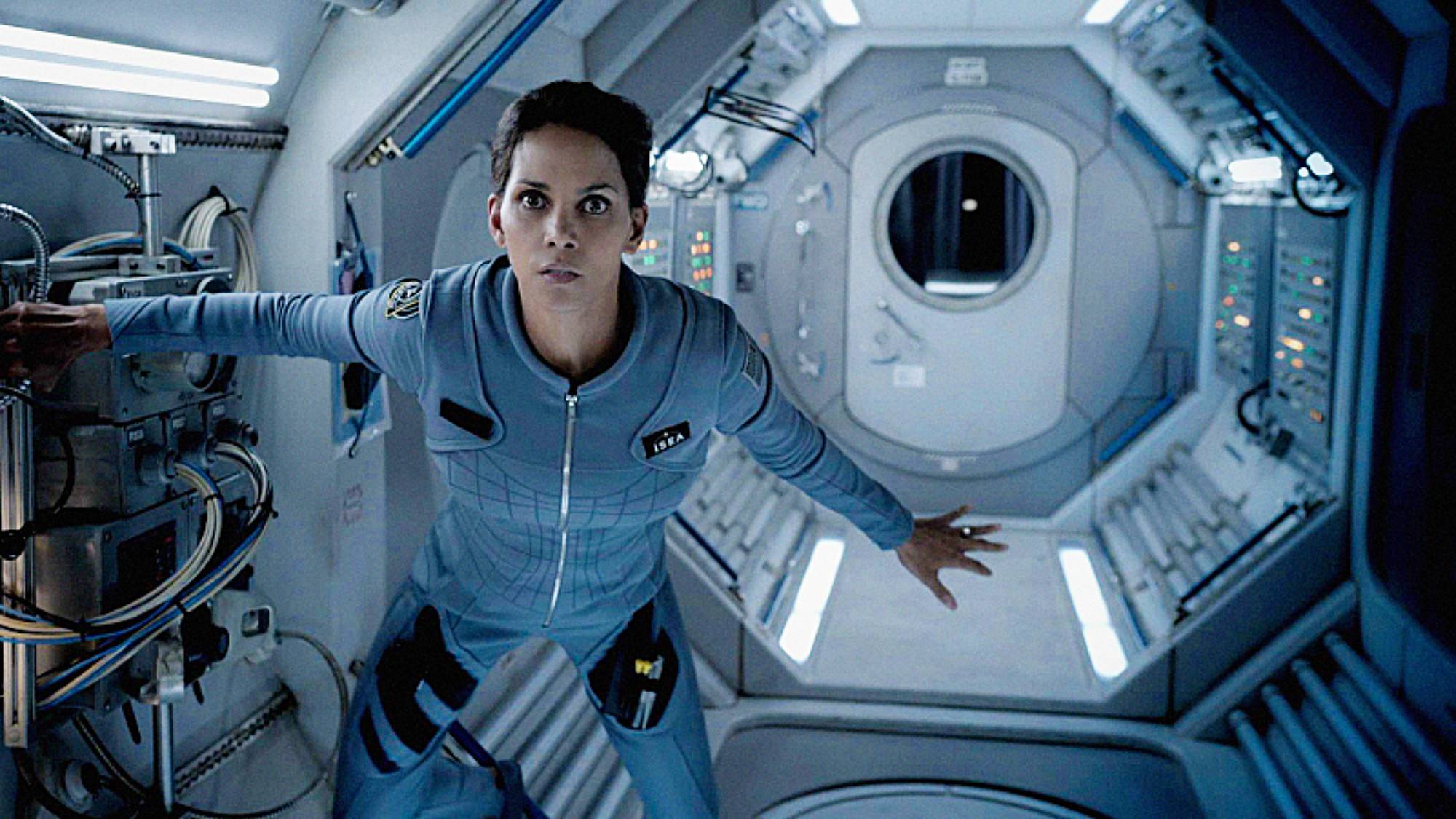 Halle Berry in "Extant" season 1 (2014)