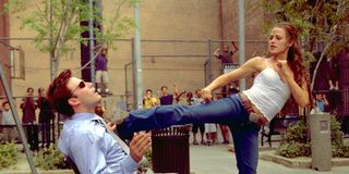 Jennifer Garner and Ben Affleck fighting in the playground in Daredevil