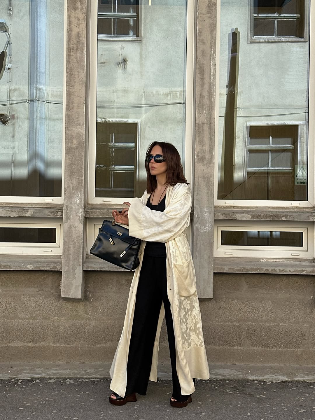 An image of a woman wearing peep toe sandal shoe trend 2026