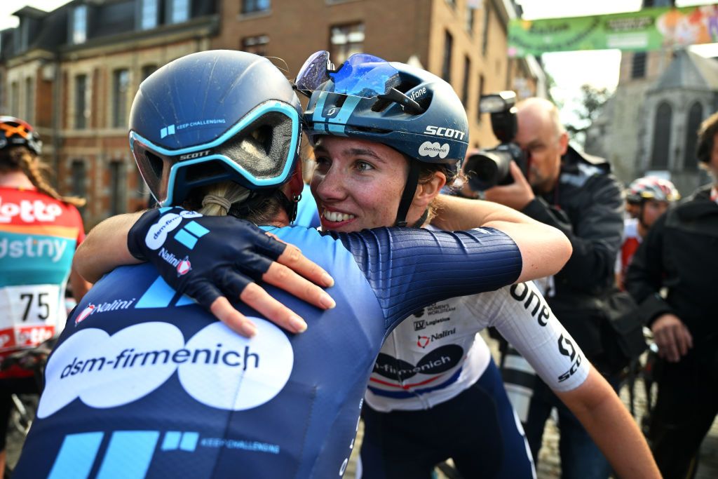 BINCHE BELGIUM OCTOBER 03 Race winner Pfeiffer Georgi of Great Britain and Team DSMFirmenich R reacts after the 3rd Binche Chimay Binche pour Dames 2023 a 1172km one day race from Chimay to Binche UCIWWT on October 03 2023 in Binche Belgium Photo by Luc ClaessenGetty Images