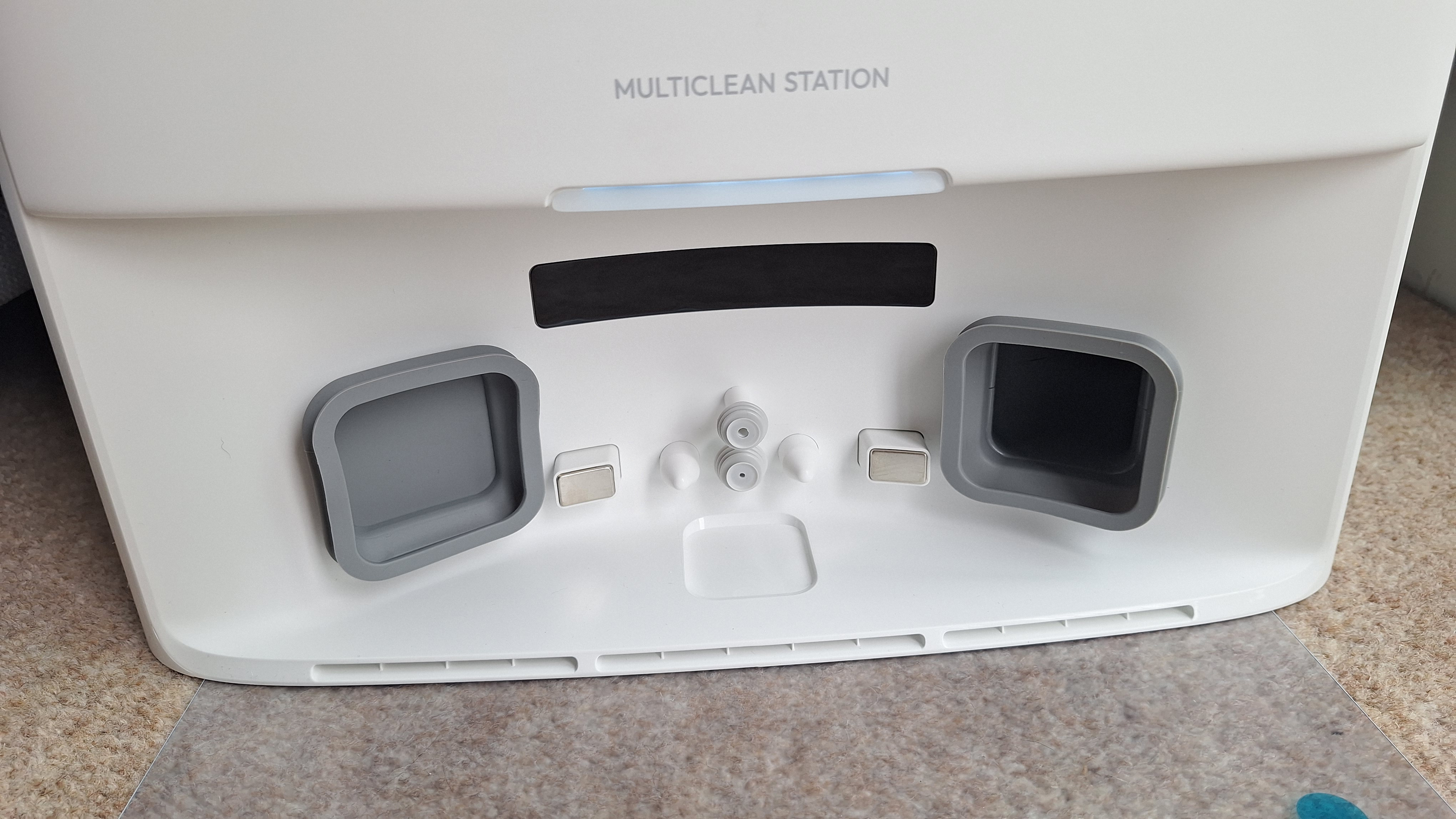 Close up of dock section on SwitchBot S20 robot vacuum