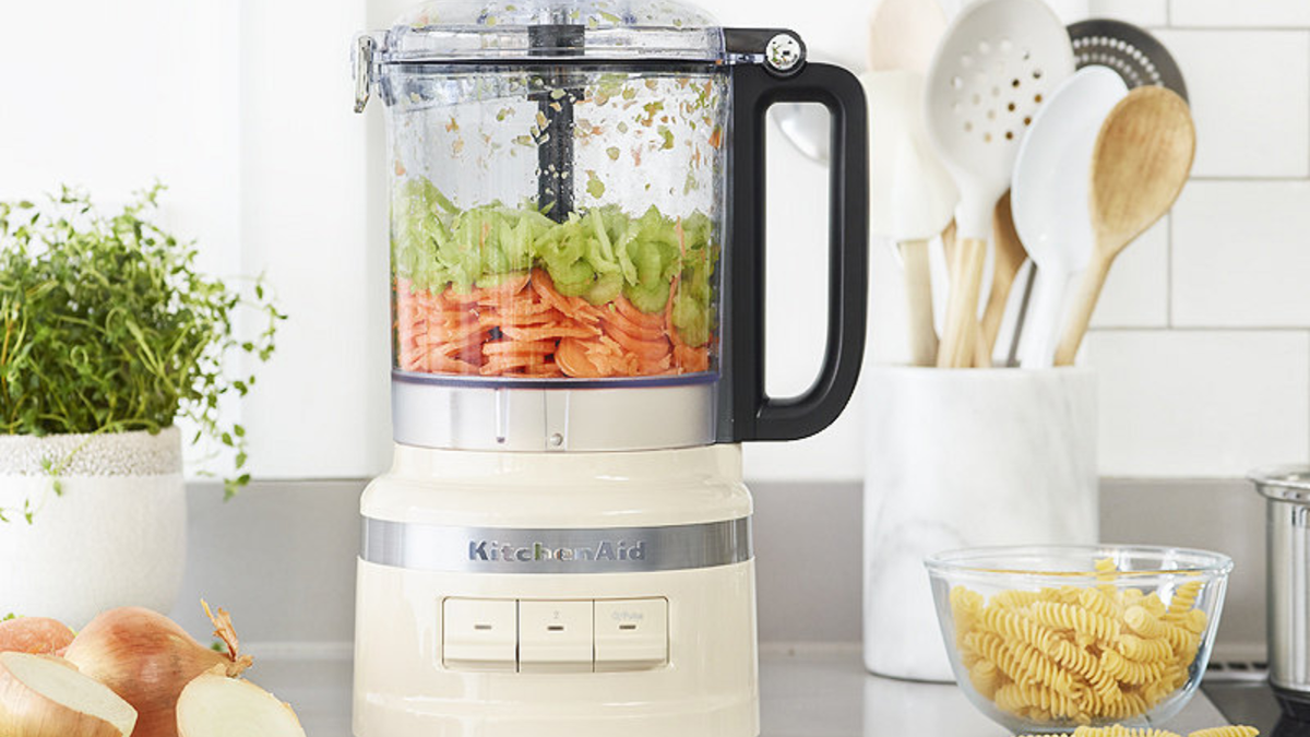 7 Cup Food Processor – Almond Cream – National Product Review