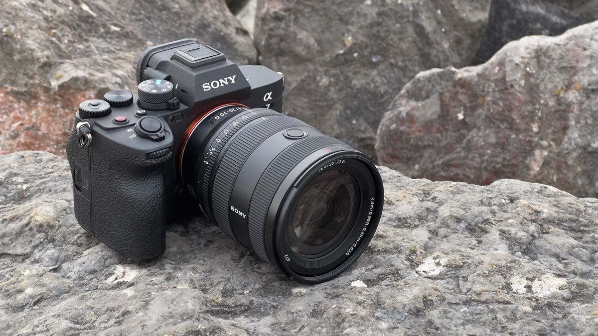 Hands on: Sony FE 20-70mm F4 G review | Flipboard