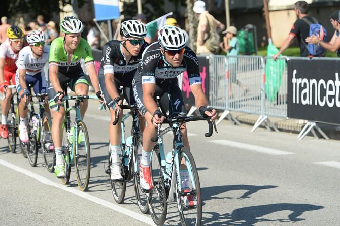Alessandro Petacchi pulls in the group