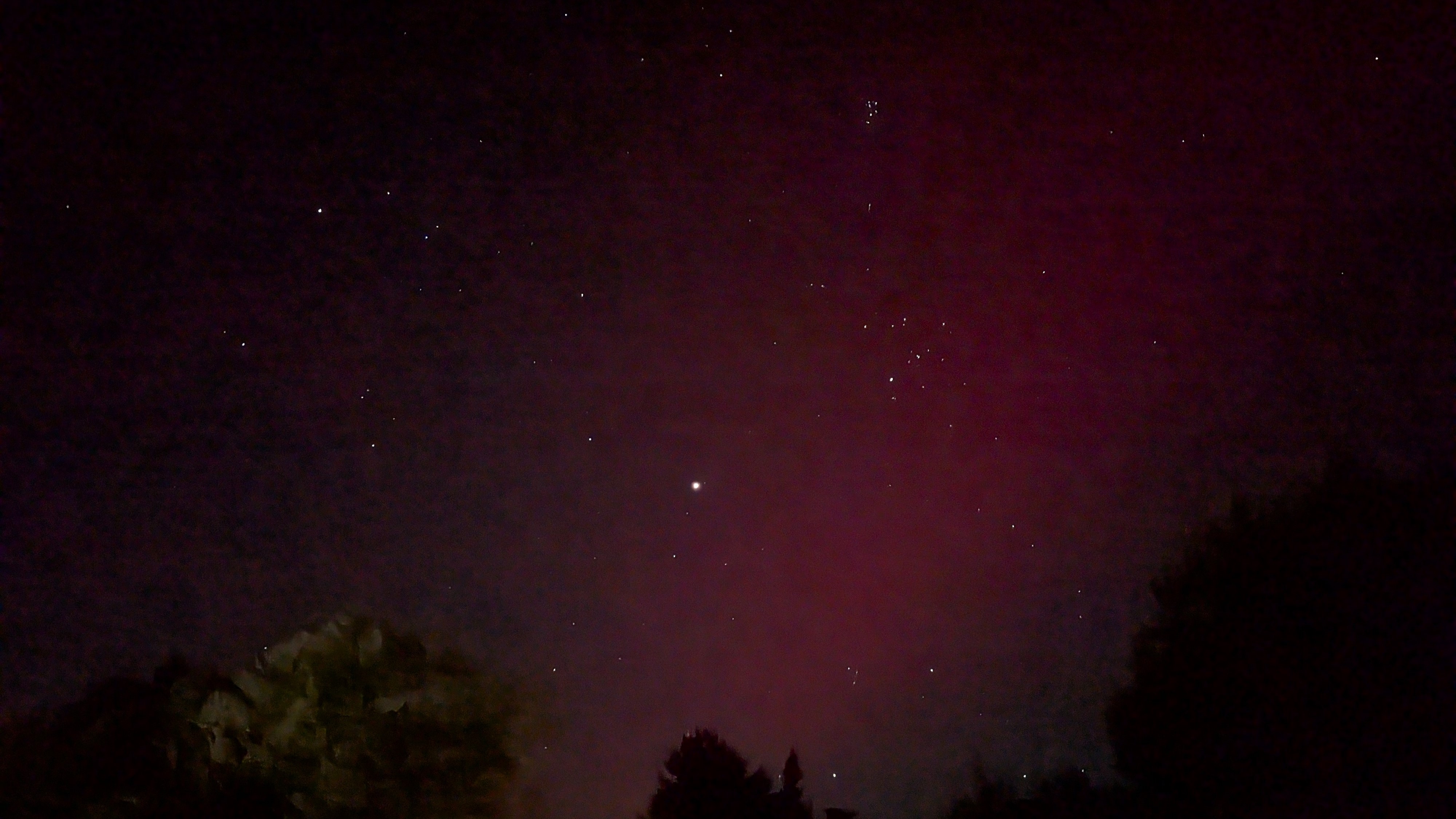 I saw the Northern Lights for the first time, thanks to the Pixel 9 Pro Fold