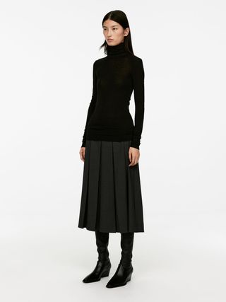 Roll-Neck Wool Top