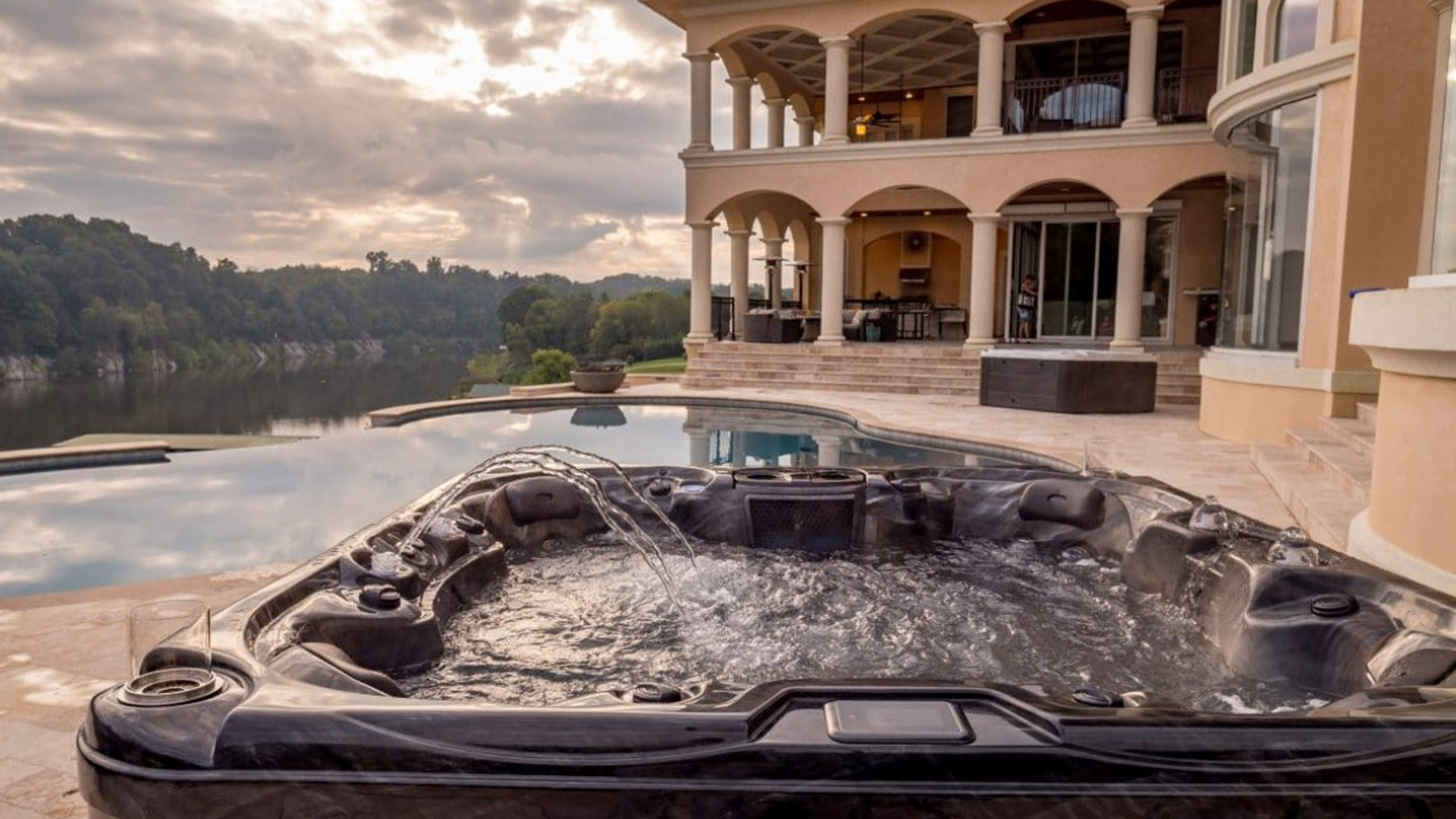 Best hot tubs: Catalina Spas