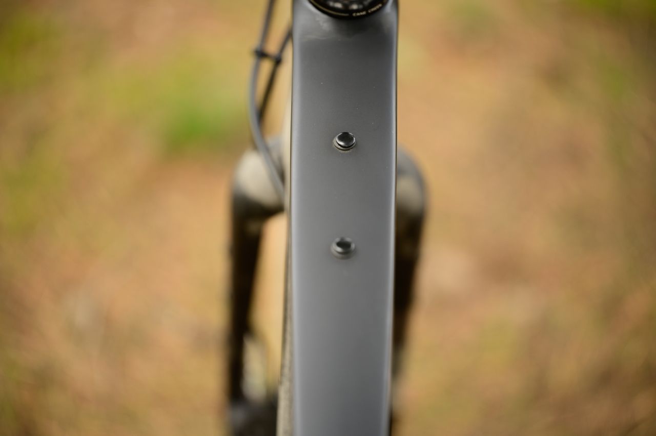 Salsa Warbird bento box mount on top tube