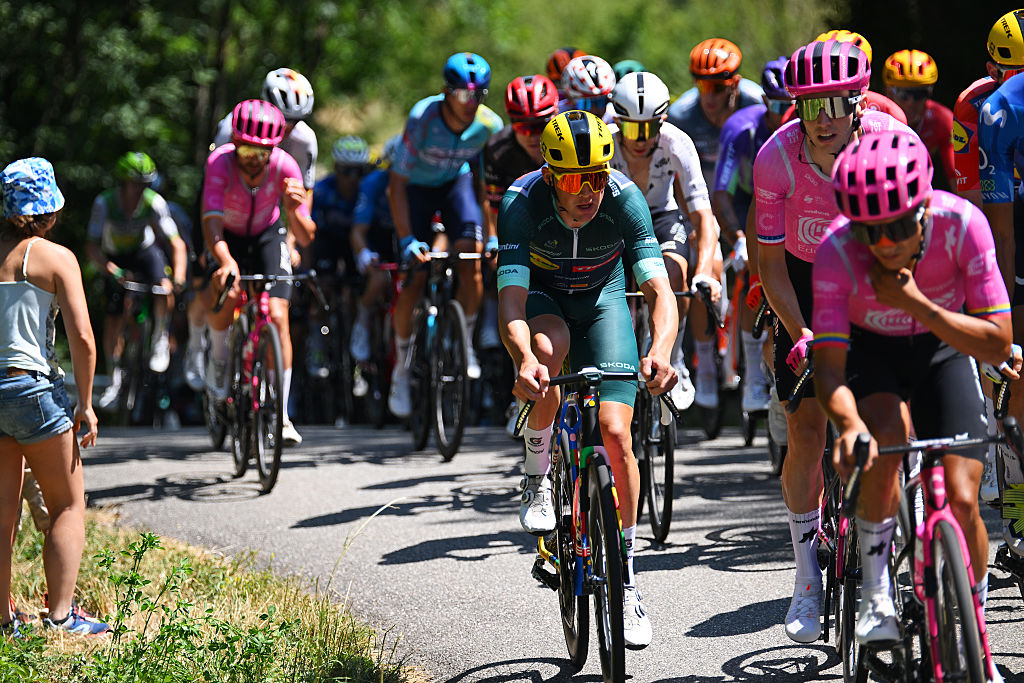 ALPE D&amp;amp;apos;HUEZ, FRANCE - JULY 24: (L-R) Mads Pedersen of Denmark and Team Lidl - Trek - Green Sprint Jersey and Sean Quinn of United States and Team EF Education - EasyPost compete during the 113th Tour de France 2026, Stage 19 a 127.9km stage from Gap to Alpe d&amp;amp;apos;Huez 1835m / #UCIWT / on July 24, 2026 in Alpe d&amp;amp;apos;Huez, France. (Photo by Tim de Waele/Getty Images)