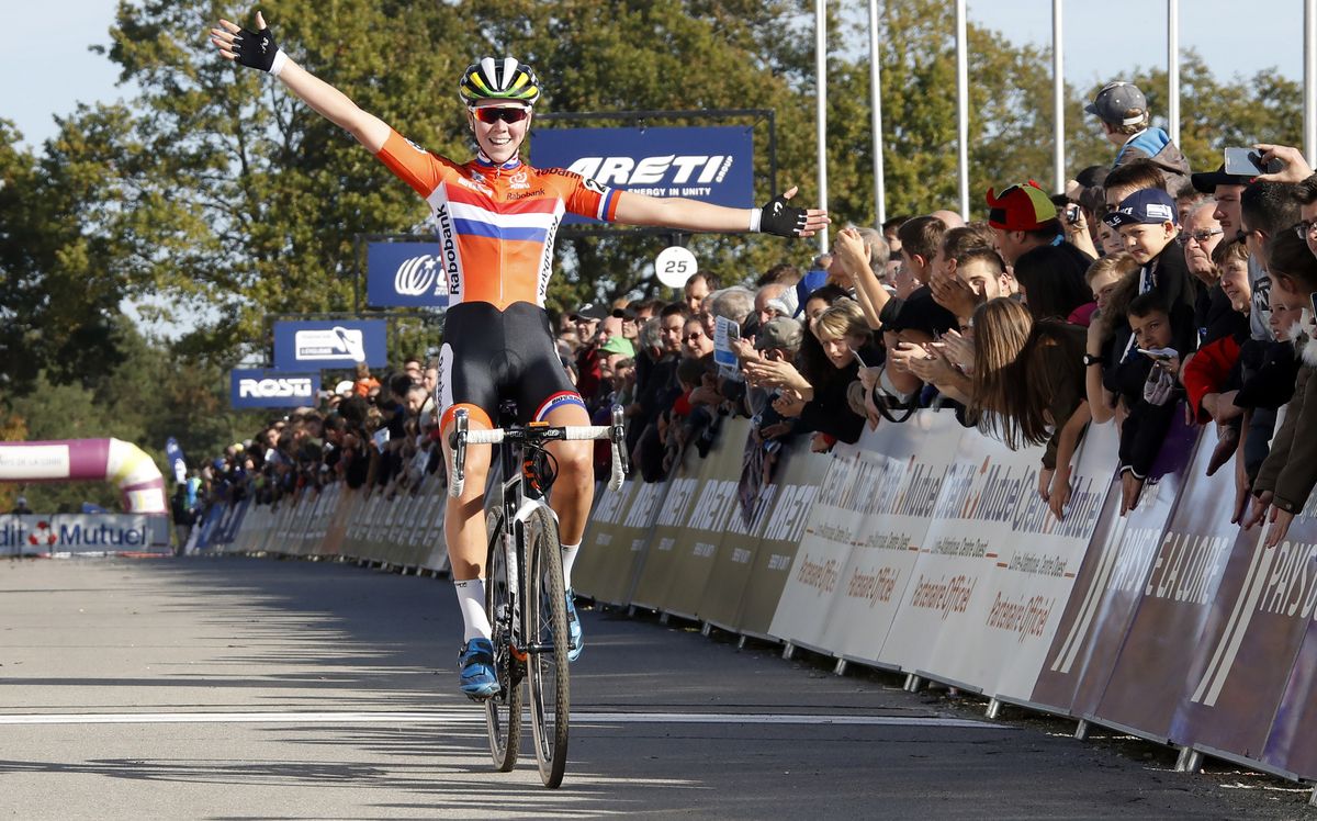 Thalita de Jong had time to sit up and celebrate