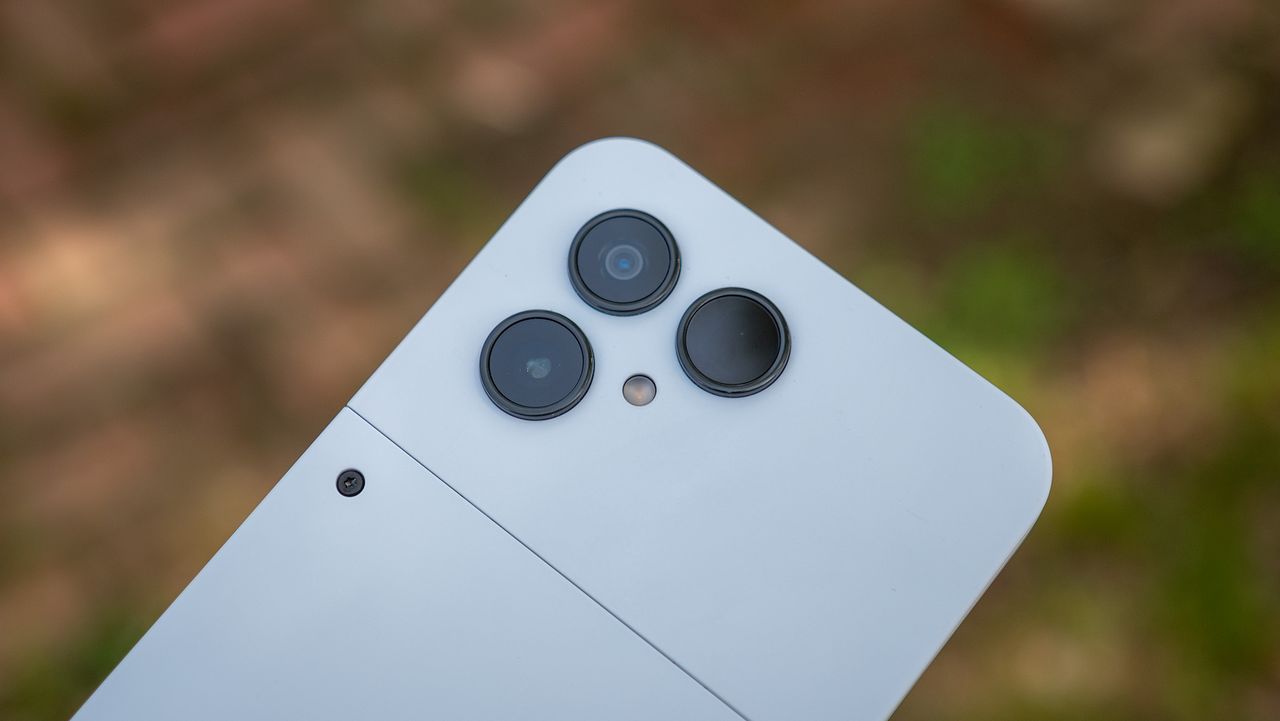 The camera island on the back of the Fairphone 6