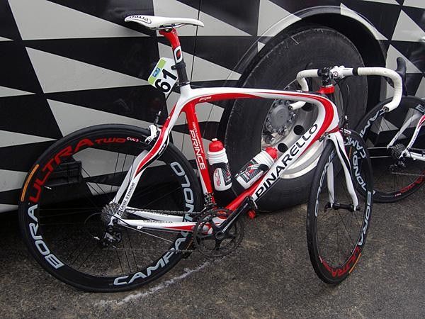 Caisse d'Epargne's Pinarello Prince bikes have now been around a while but they're still among the most striking machines around.