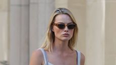 Margot Robbie steps out in Paris 17/08/2026