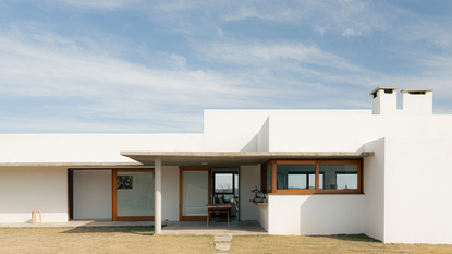 A house in Cunha is inspired by Brazilian farmhouses